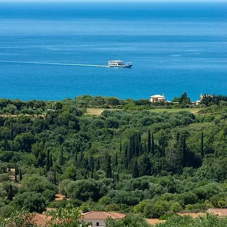 Ionian Rose * Trapezaki (Kefalonia)